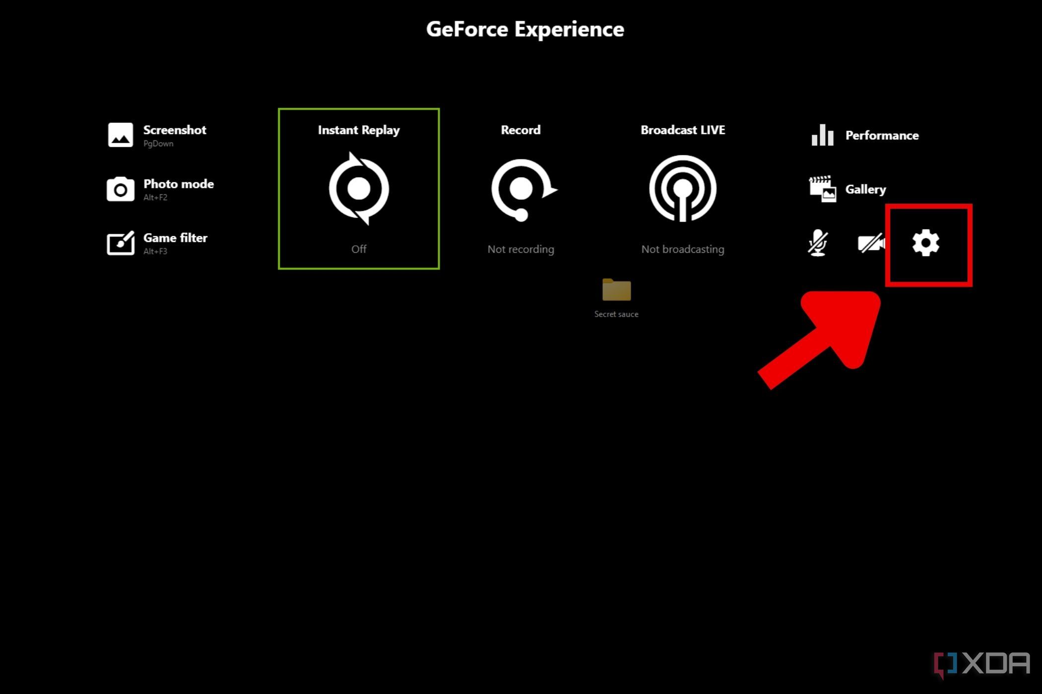 Снимок экрана, показывающий выделенный значок настроек в наложении Nvidia GeForce Experience.