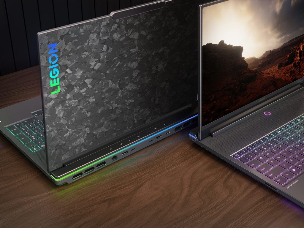 Lenovo Legion 9i стоит на столе