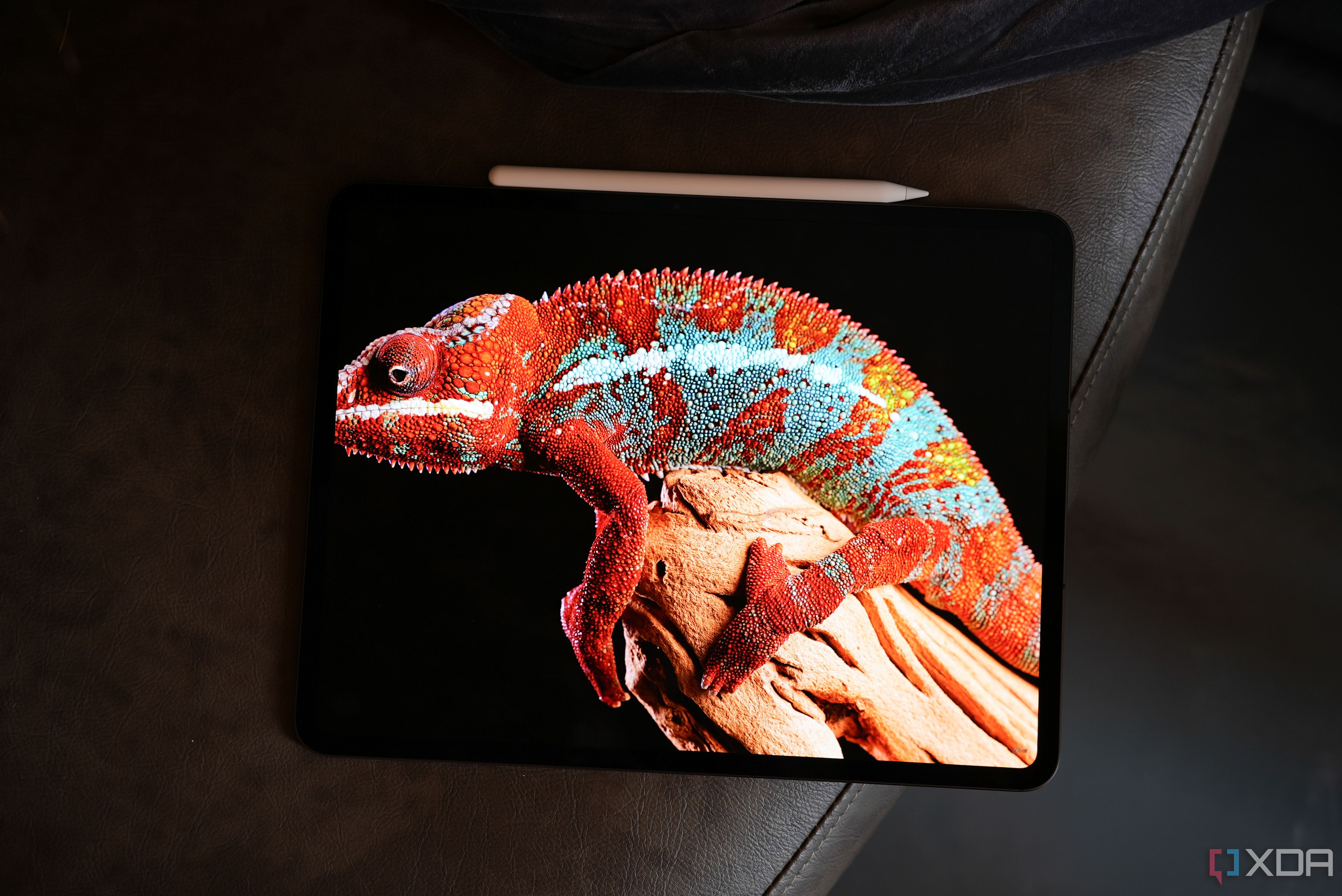 OLED-экран iPad Pro M4