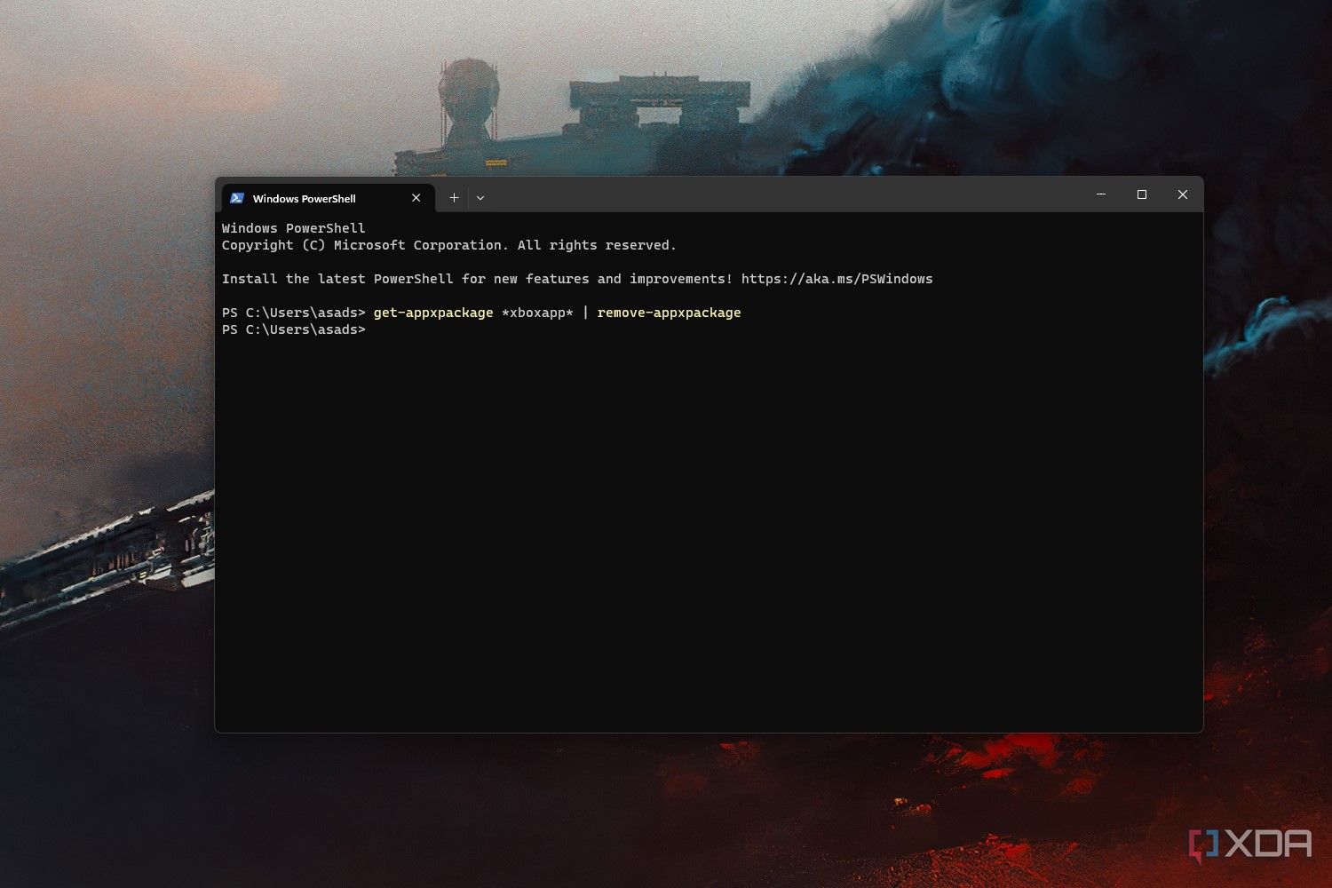 Скриншот Windows 11, на котором показана команда PowerShell, которая удалит приложение Xbox
