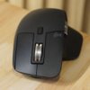 Logitech MX Master 3S на столе.