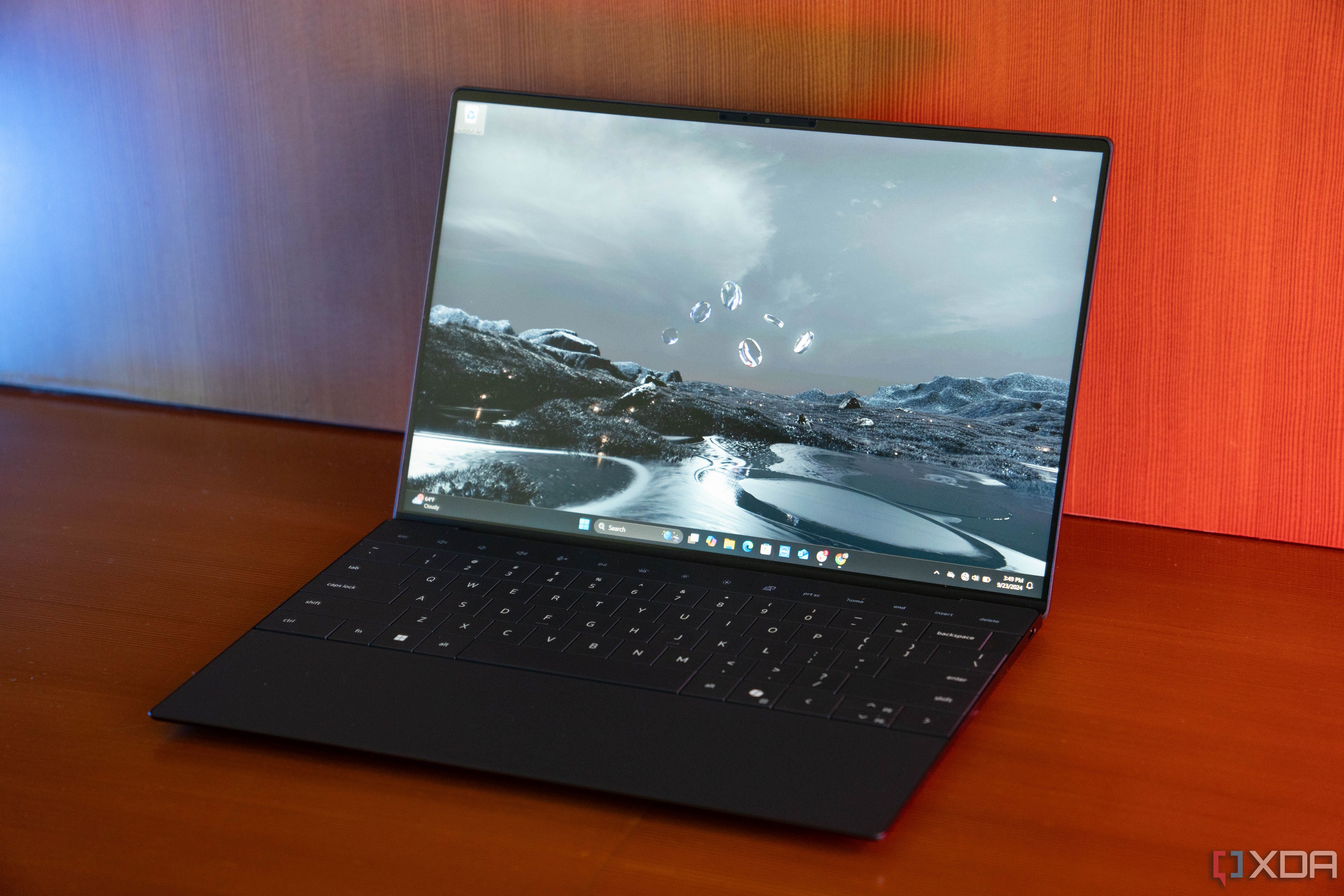 Dell XPS 13 Лунар Лейк-12